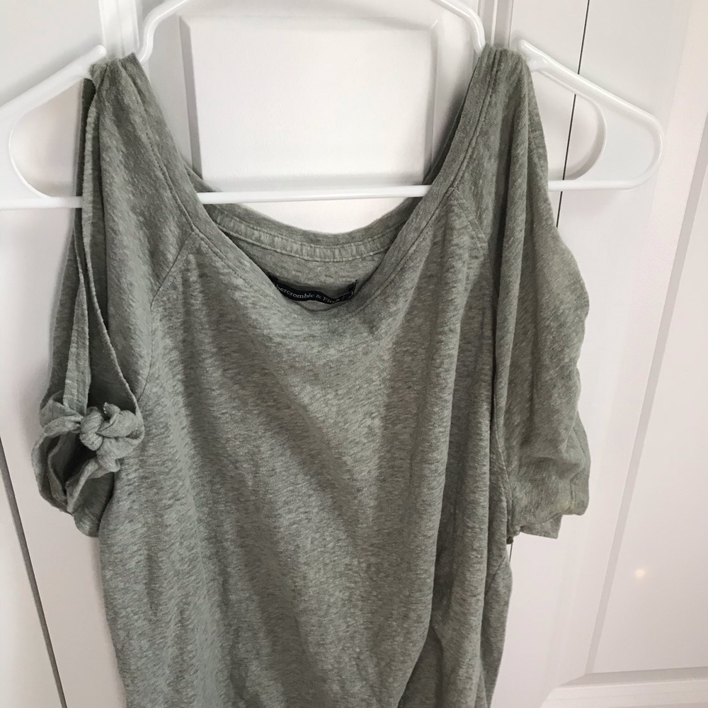 abercrombie and finch t-shirt